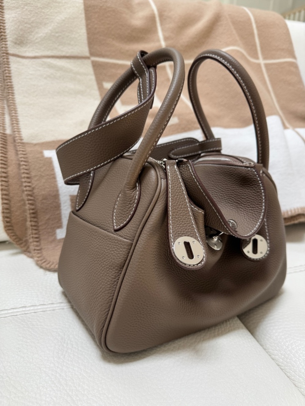 Classic Lindy Inspired Brown Top-Handle Women's Bag
